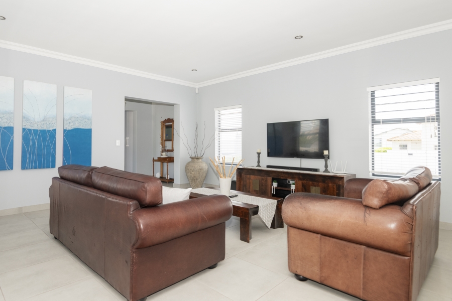 4 Bedroom Property for Sale in Myburgh Park Western Cape